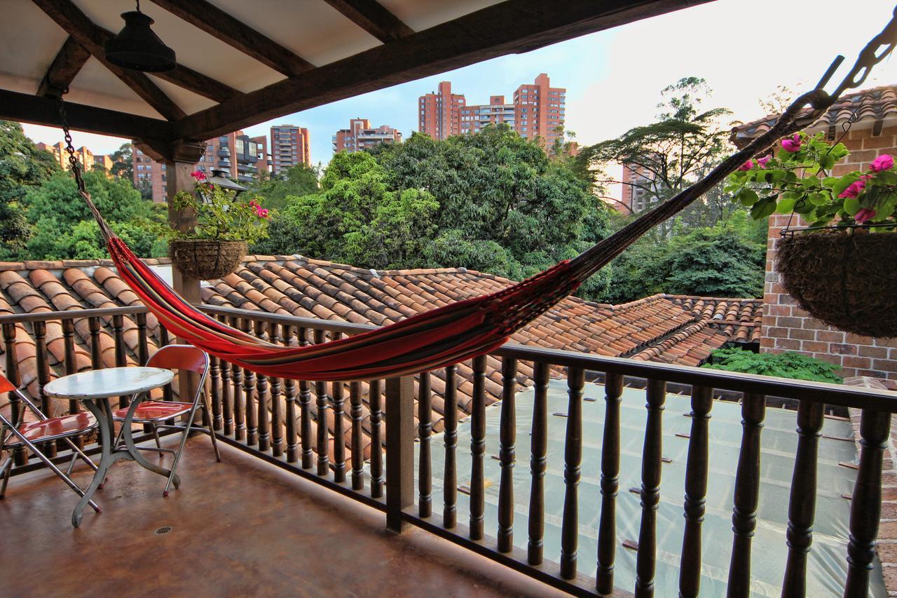 Casa Del Reloj Aparthotel Medellin Exterior photo